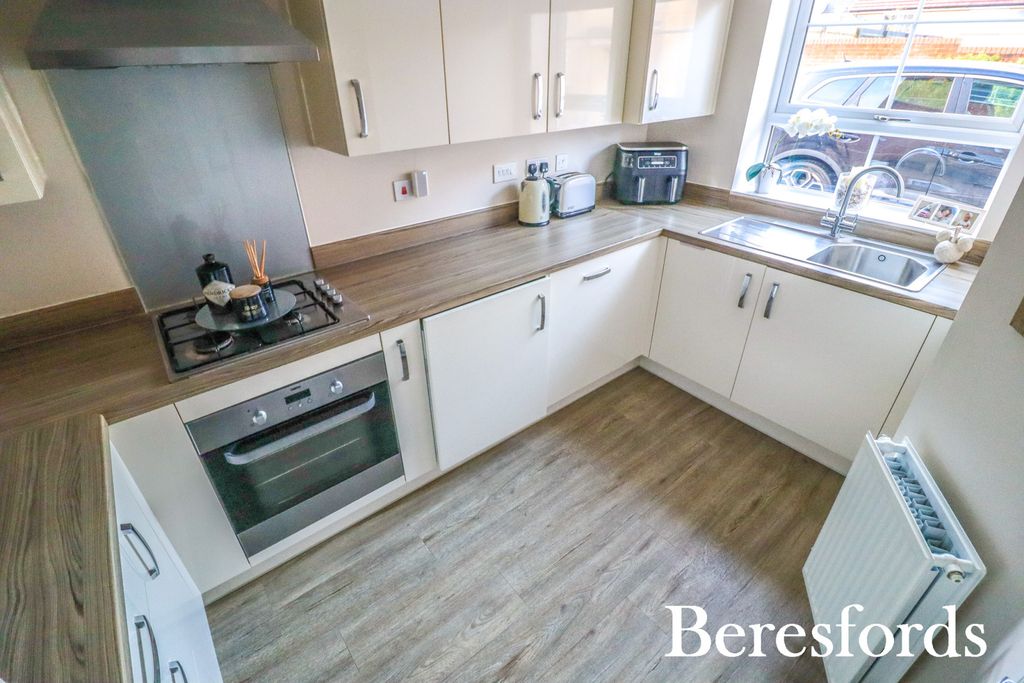 Property photo 2 of 24 Picture No. 25