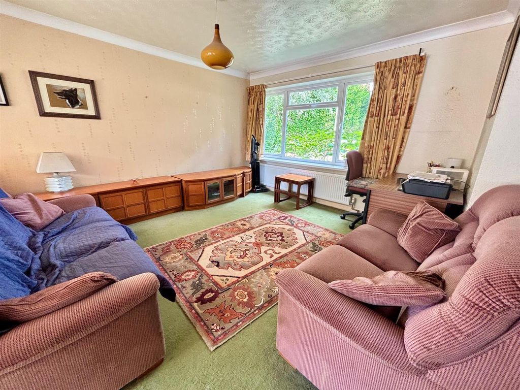 Property photo 3 of 10 Living Room.Jpg