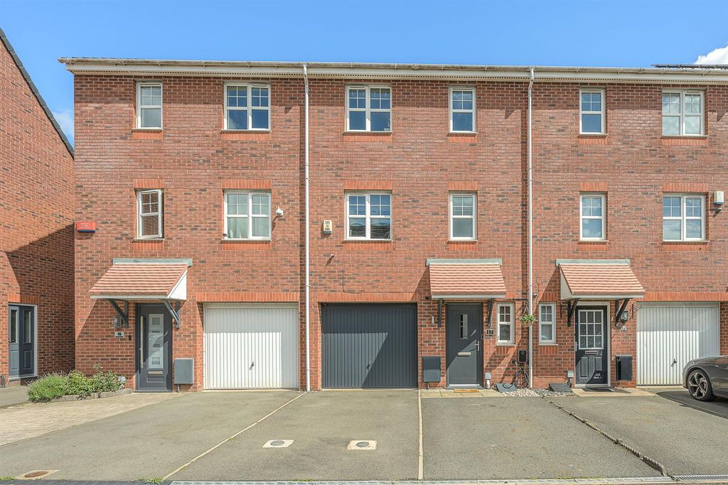 Property photo 1 of 25