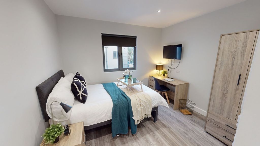 Property photo 3 of 10 Picture No. 13