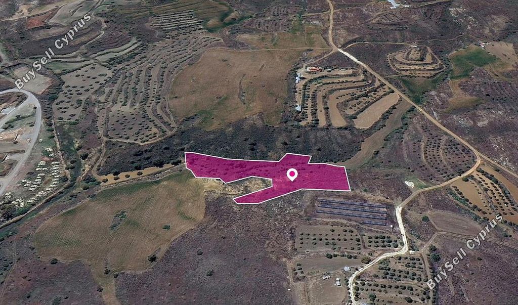 Property photo 2 of 3