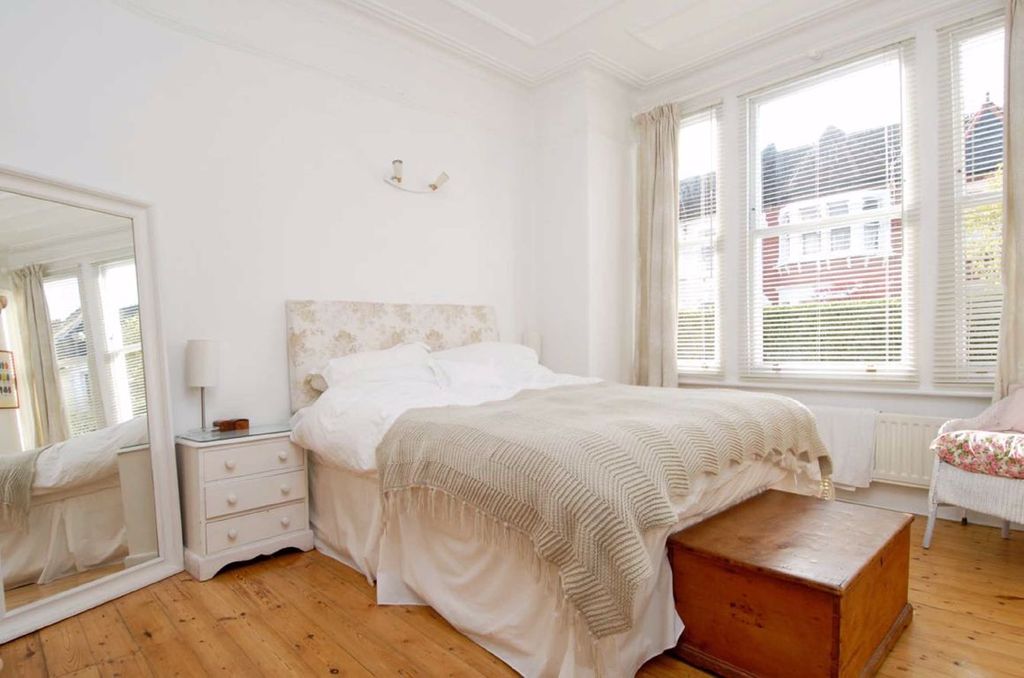 Property photo 3 of 4