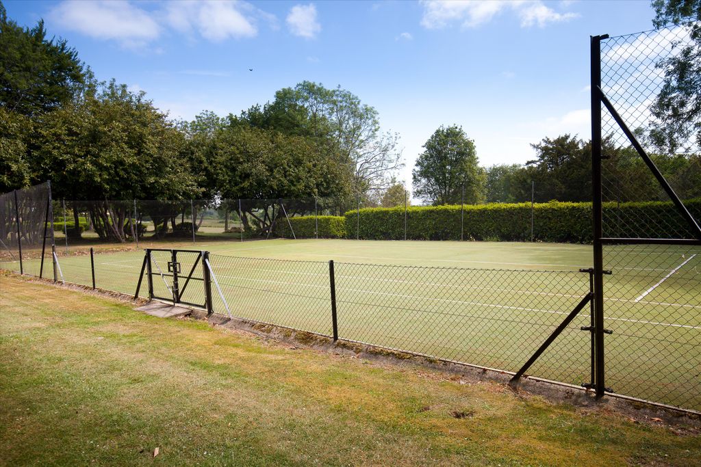 Additional image 20 of 5 bed detached house for saleDroxford, Southampton, Hampshire SO32