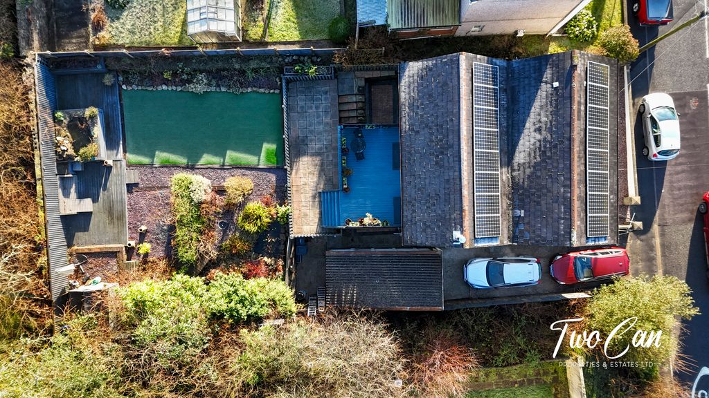 Property photo 2 of 53