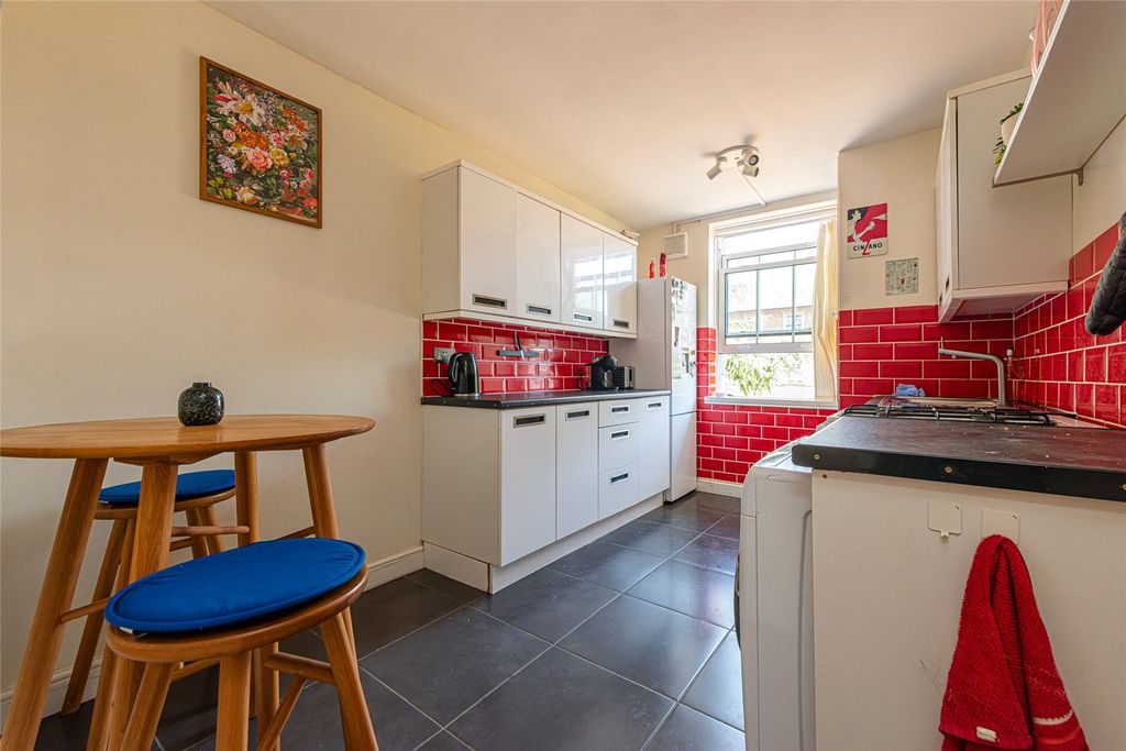 Property photo 1 of 21 Picture No. 24
