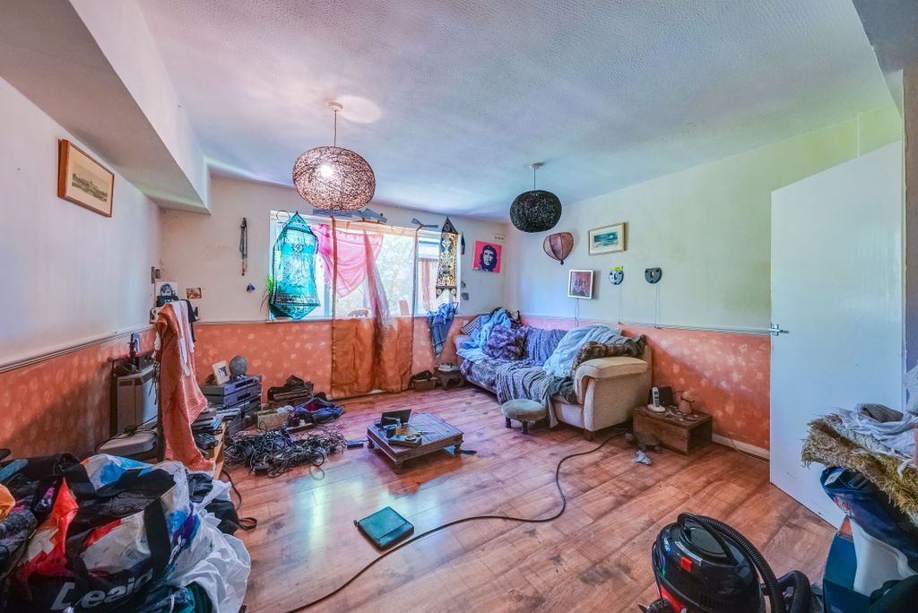 Property photo 1 of 16 Ovt01051Edited