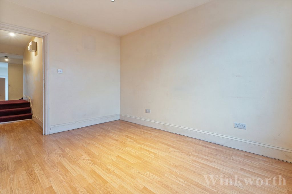 Property photo 1 of 9 Picture No. 06