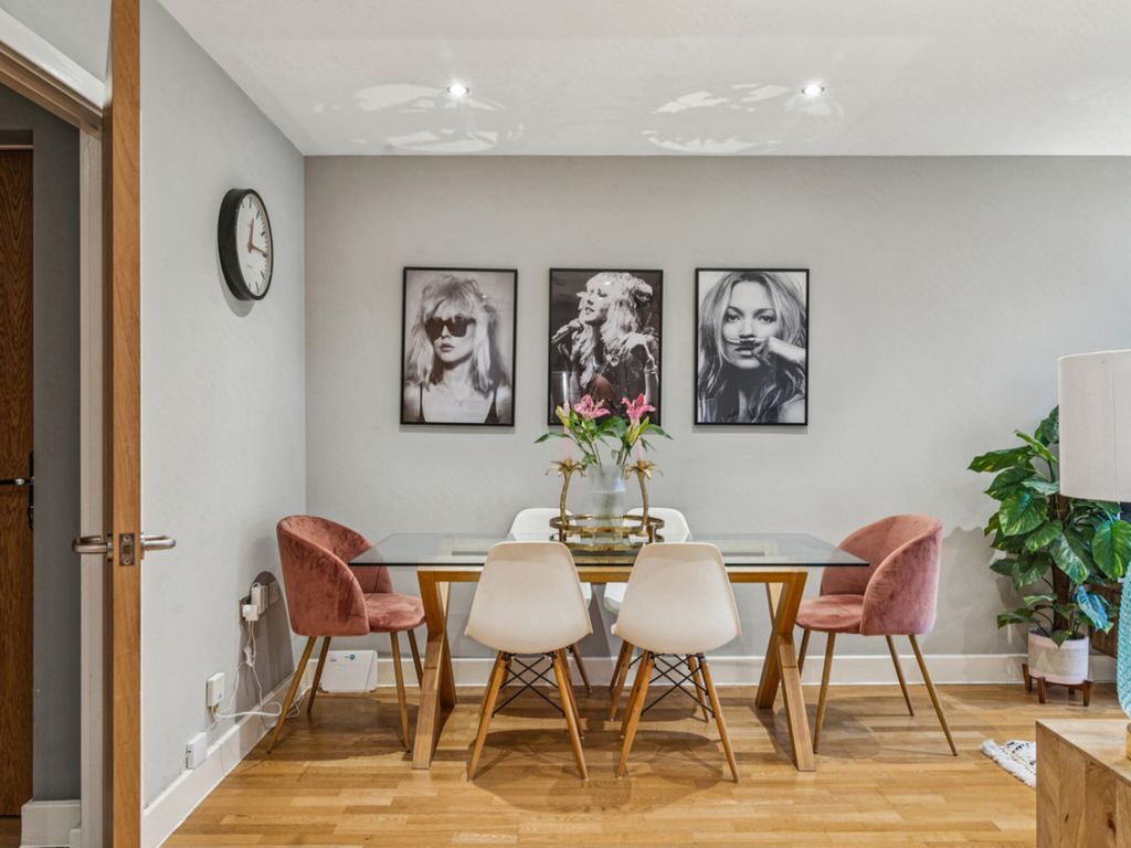 Property photo 3 of 24