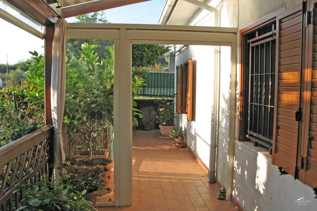 Property photo 3 of 64