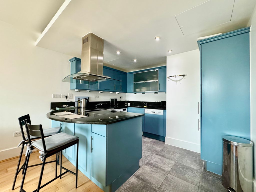 Property photo 2 of 13 2