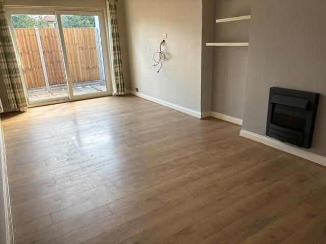 Property photo 2 of 10 Living Room.Jpg