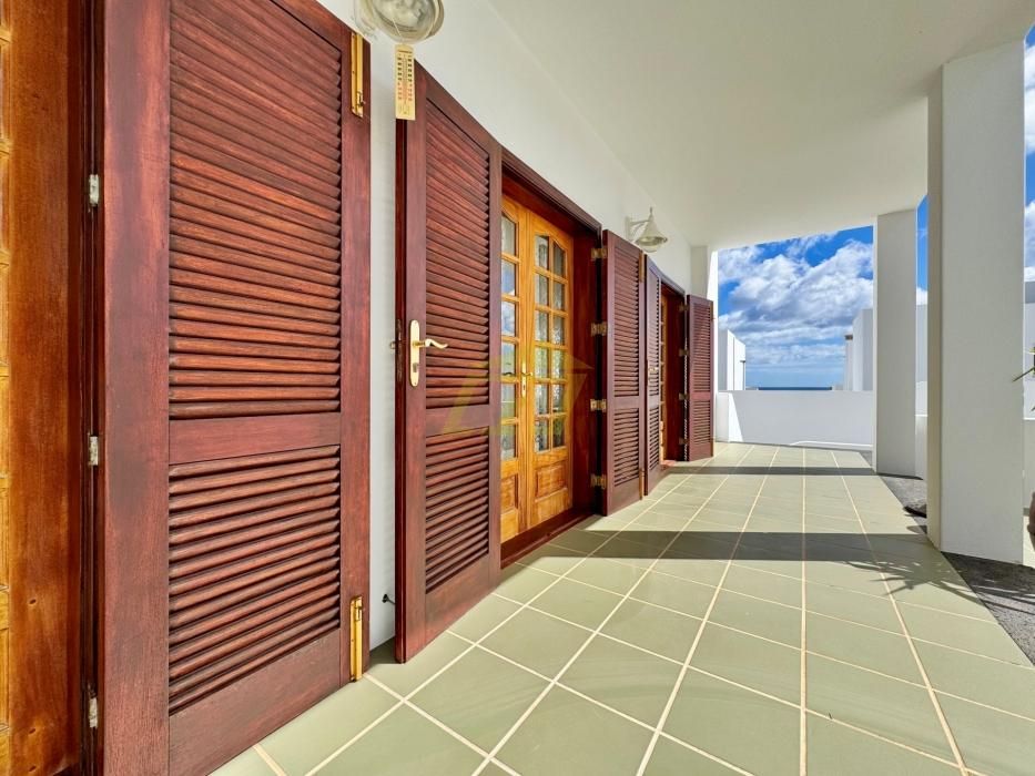 Property photo 3 of 25