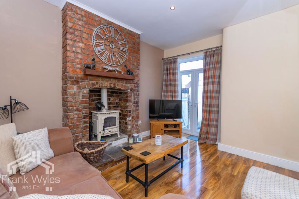 Property photo 3 of 10