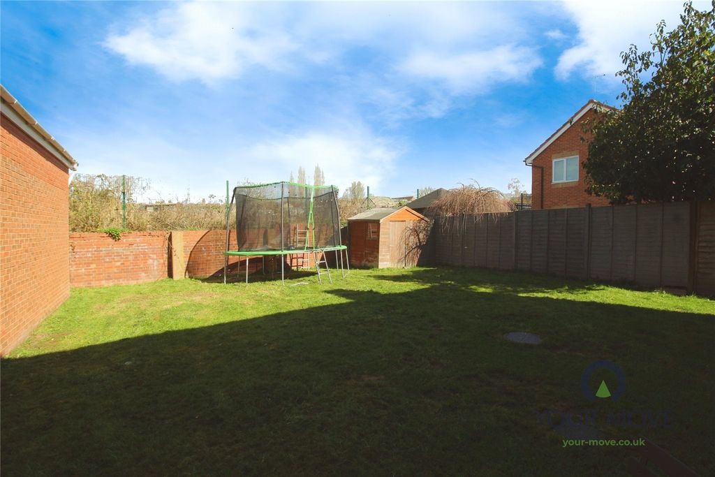 Property photo 3 of 16 Picture No. 11