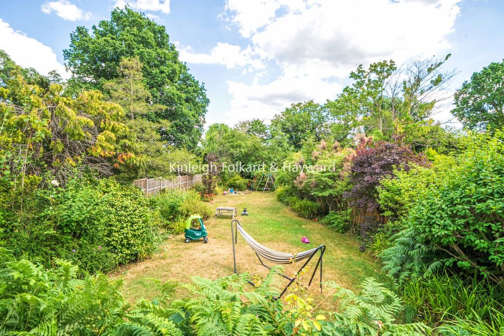 Property photo 3 of 22 Picture No. 12