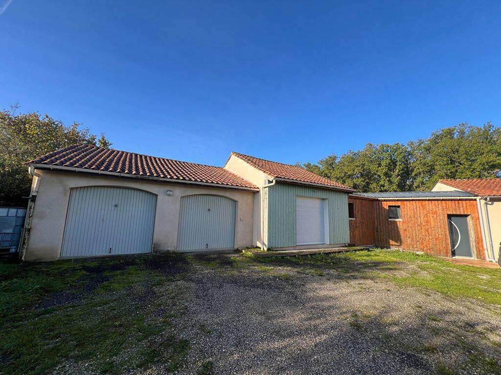 Property photo 2 of 21 51717900B