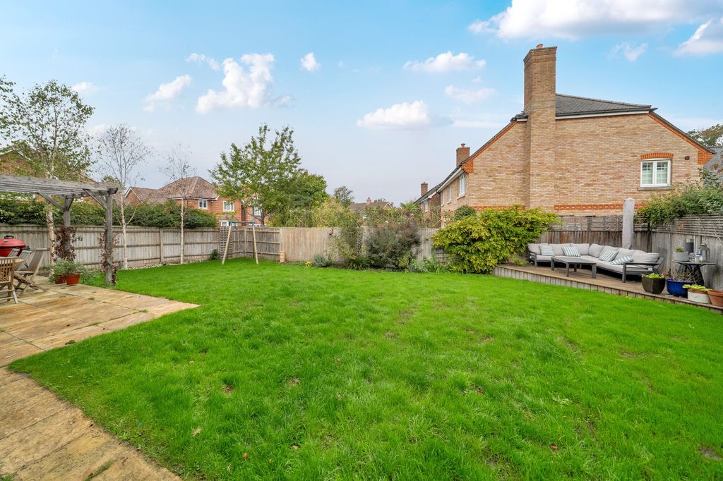 Property photo 2 of 23