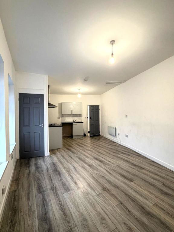 Property photo 2 of 3