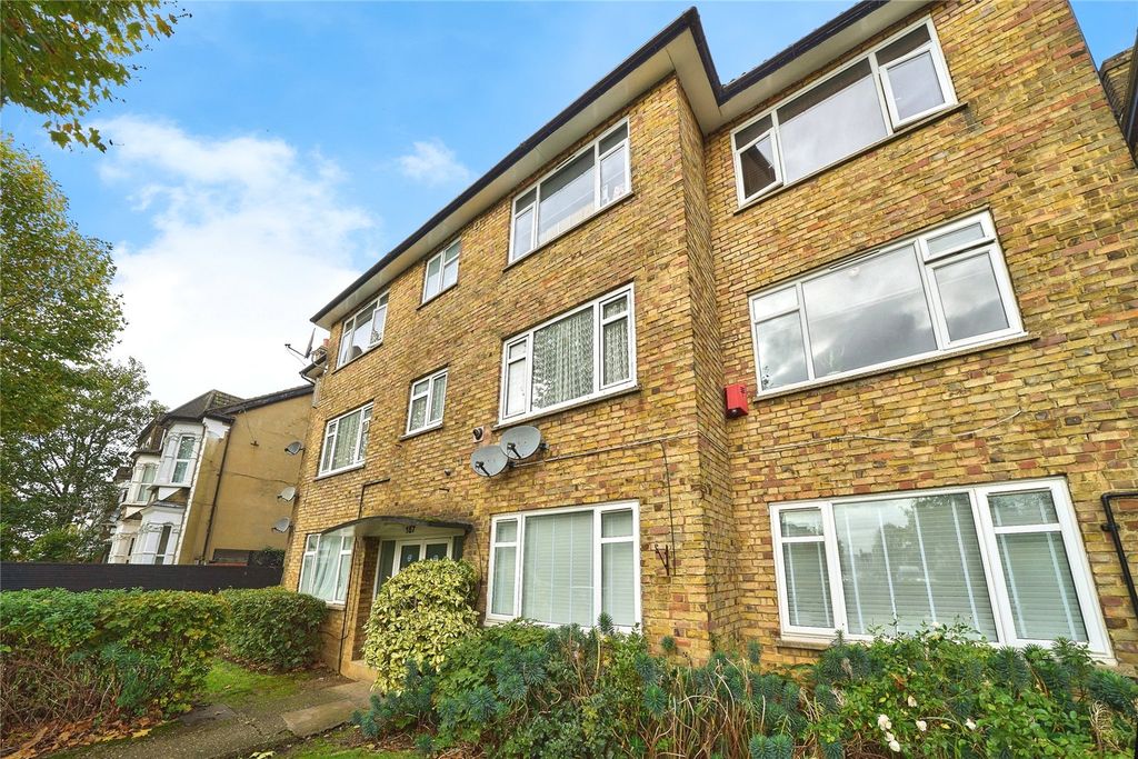 Property photo 2 of 17 Picture No. 22