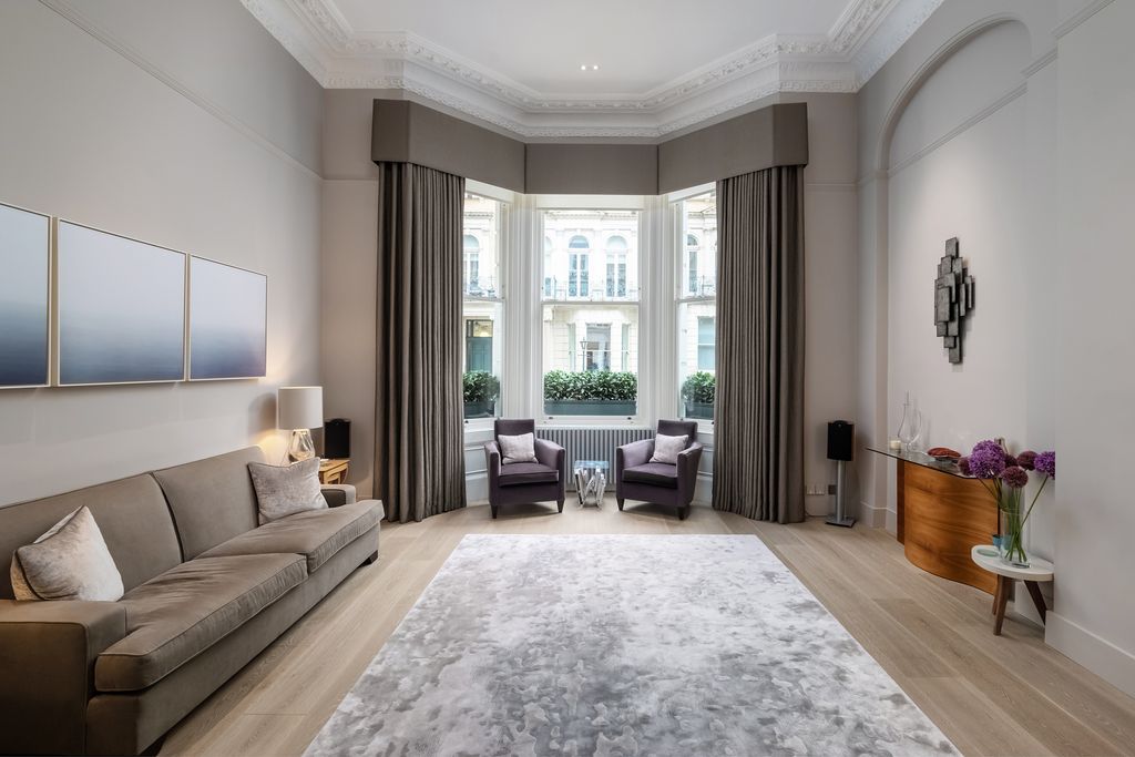 Property photo 1 of 16 Reception Room