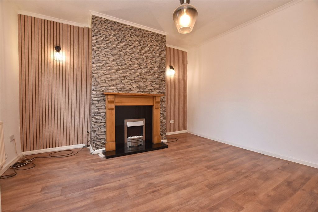 Property photo 3 of 12 Picture No. 12