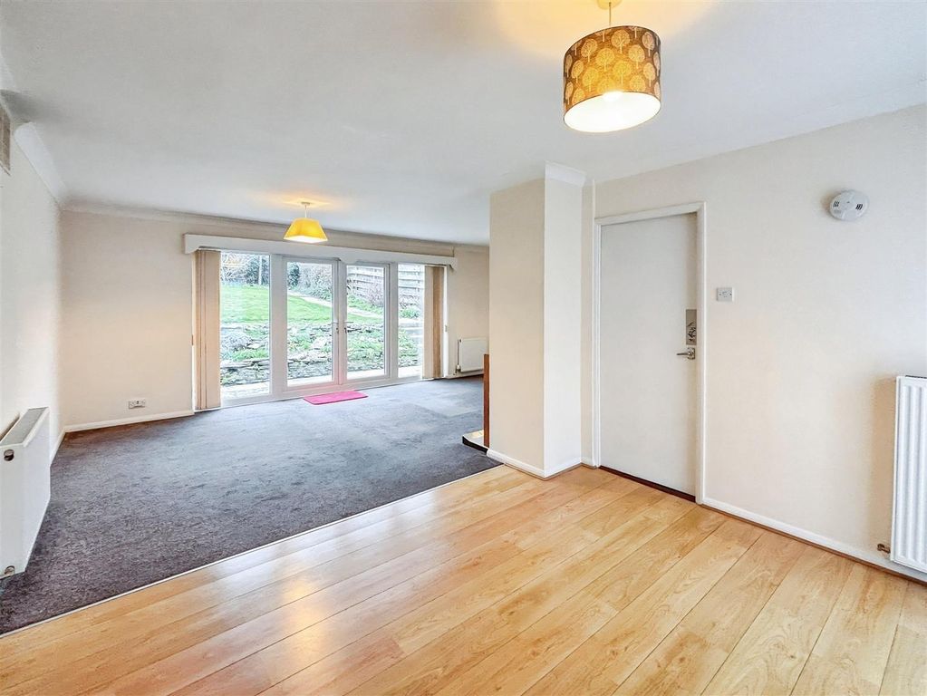 Property photo 2 of 11 Living Room (1).Jpg