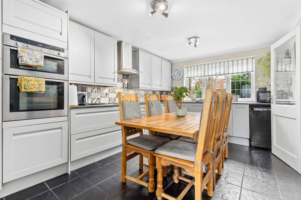 Property photo 3 of 19 Picture No. 50