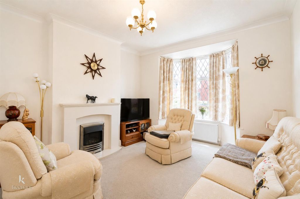 Property photo 2 of 20 White-12.Jpg