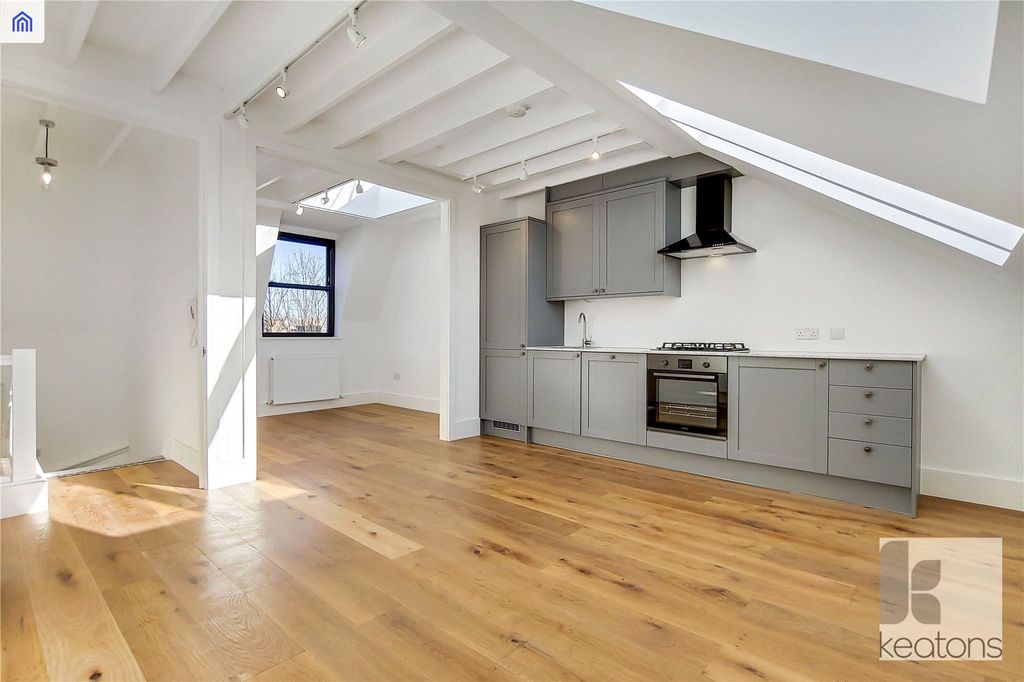 Property photo 1 of 12 Kitchen