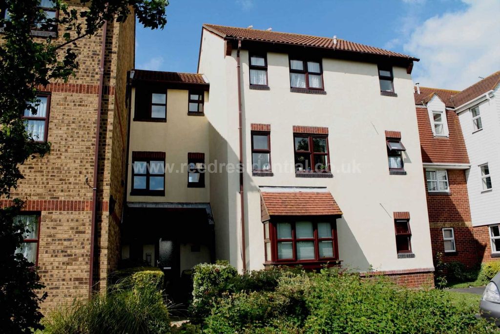 Property photo 1 of 5