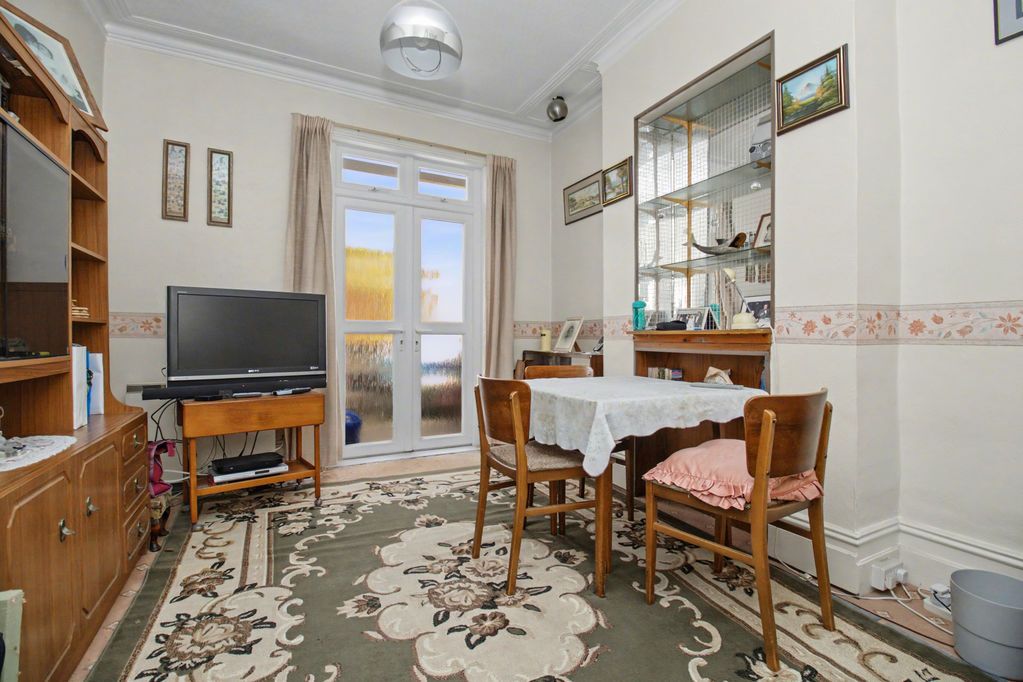 Property photo 3 of 10 Dining Room