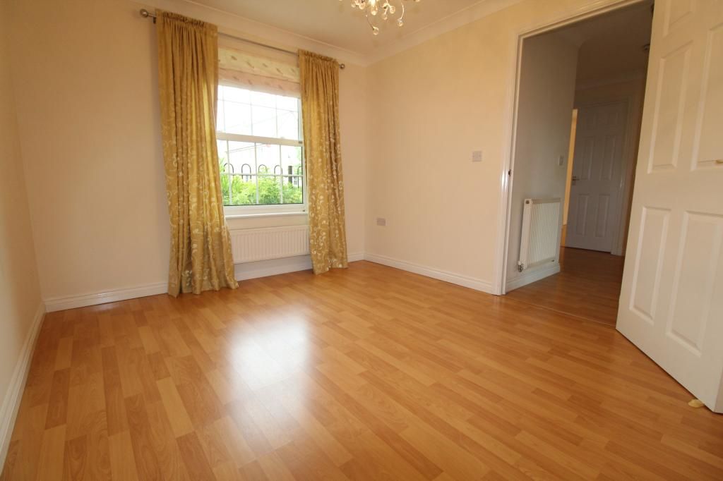 Property photo 3 of 9 Photo 3