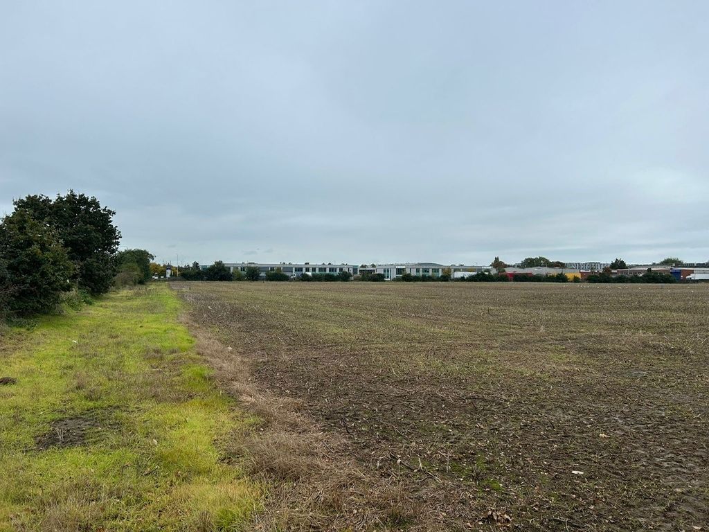 Property photo 3 of 4 Photo 2