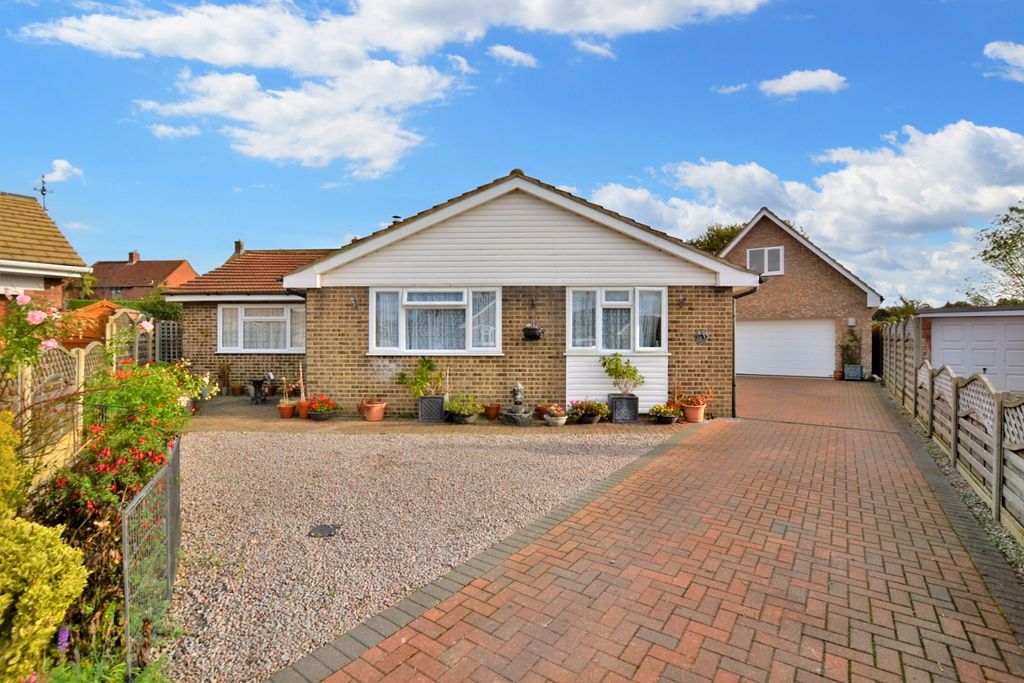 Property photo 1 of 27 1928050