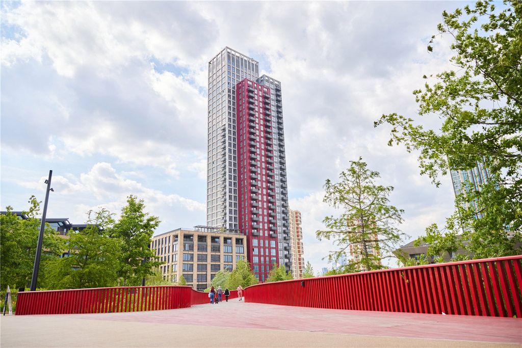 Property photo 2 of 14 The Founding