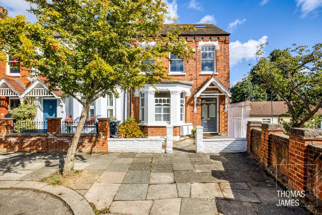 Property photo 1 of 24