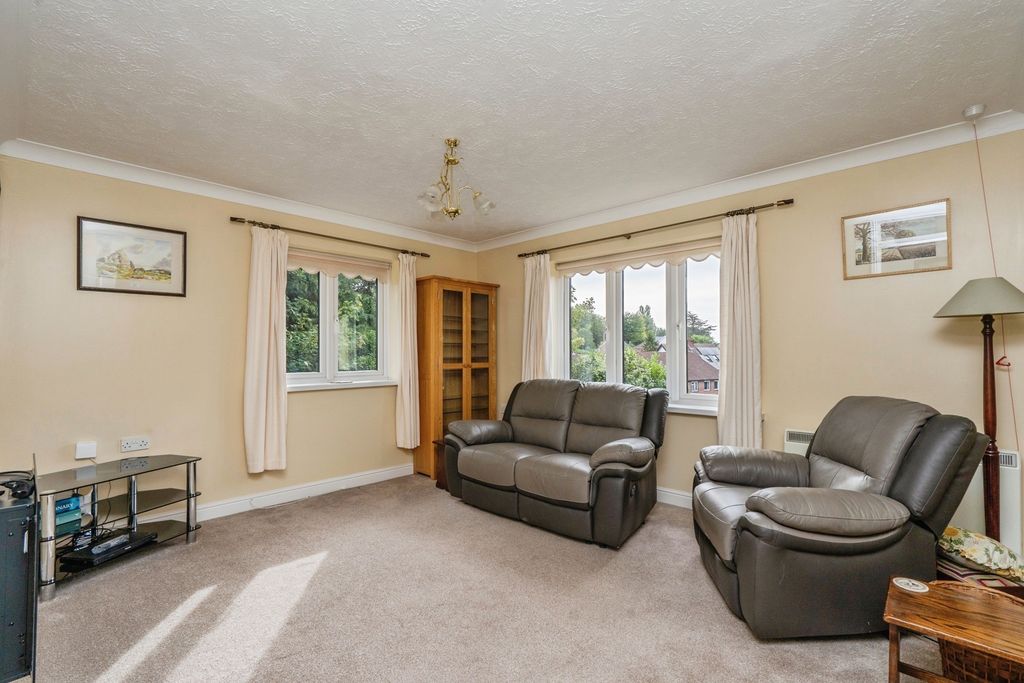 Property photo 2 of 11 Photo