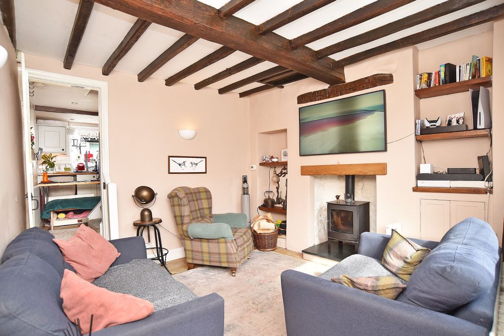 Property photo 3 of 17