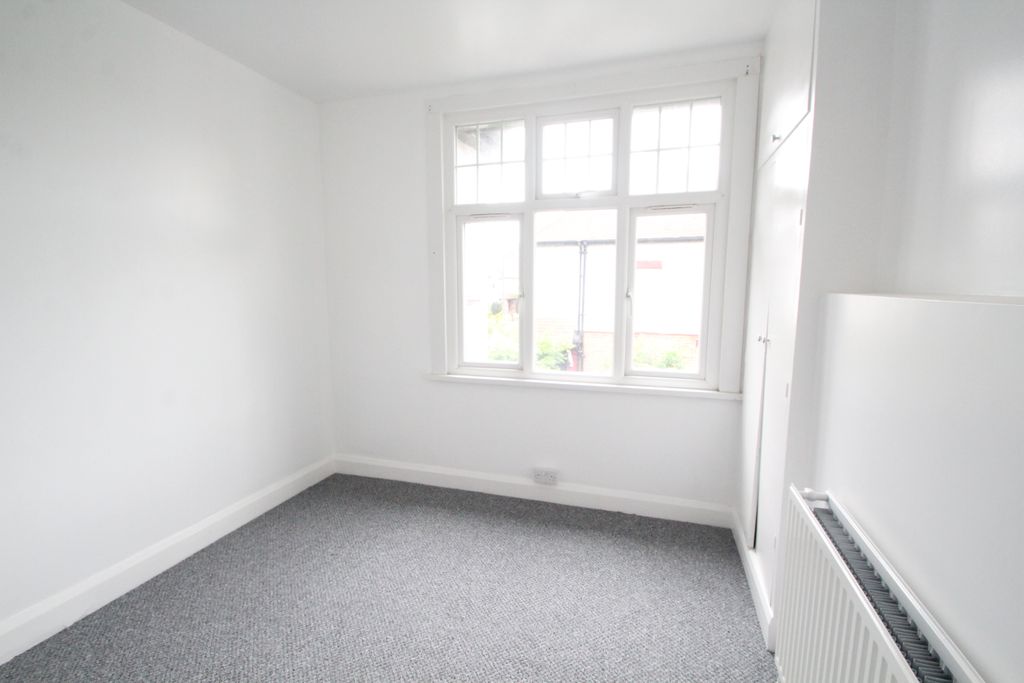 Property photo 3 of 5 Photo 03