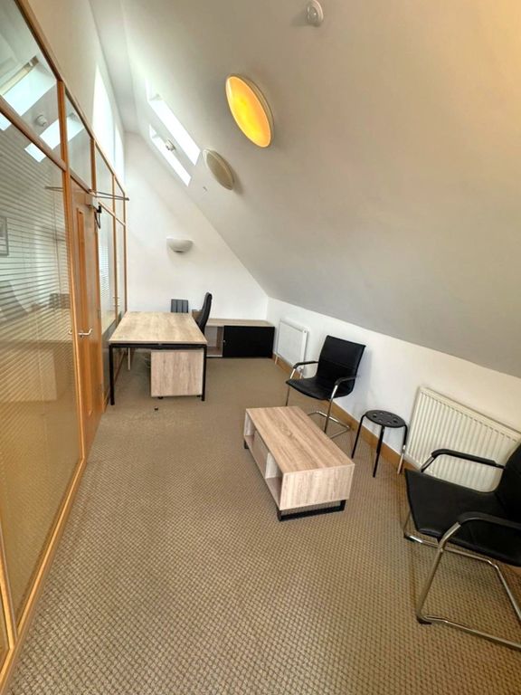 Property photo 3 of 10 Photo 3