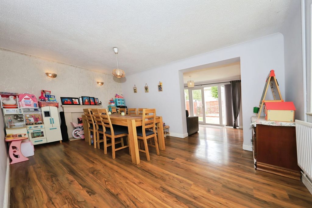 Property photo 3 of 13 Dining Room