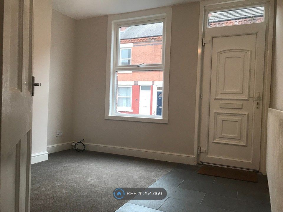 Property photo 3 of 11