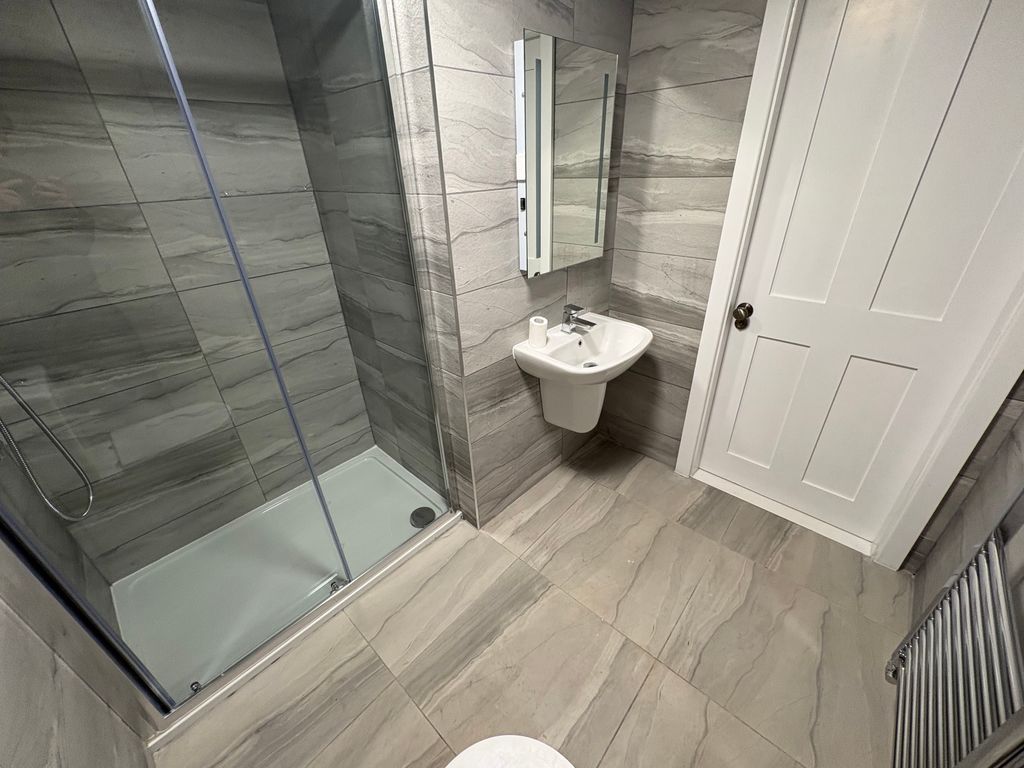 Property photo 2 of 5 Image