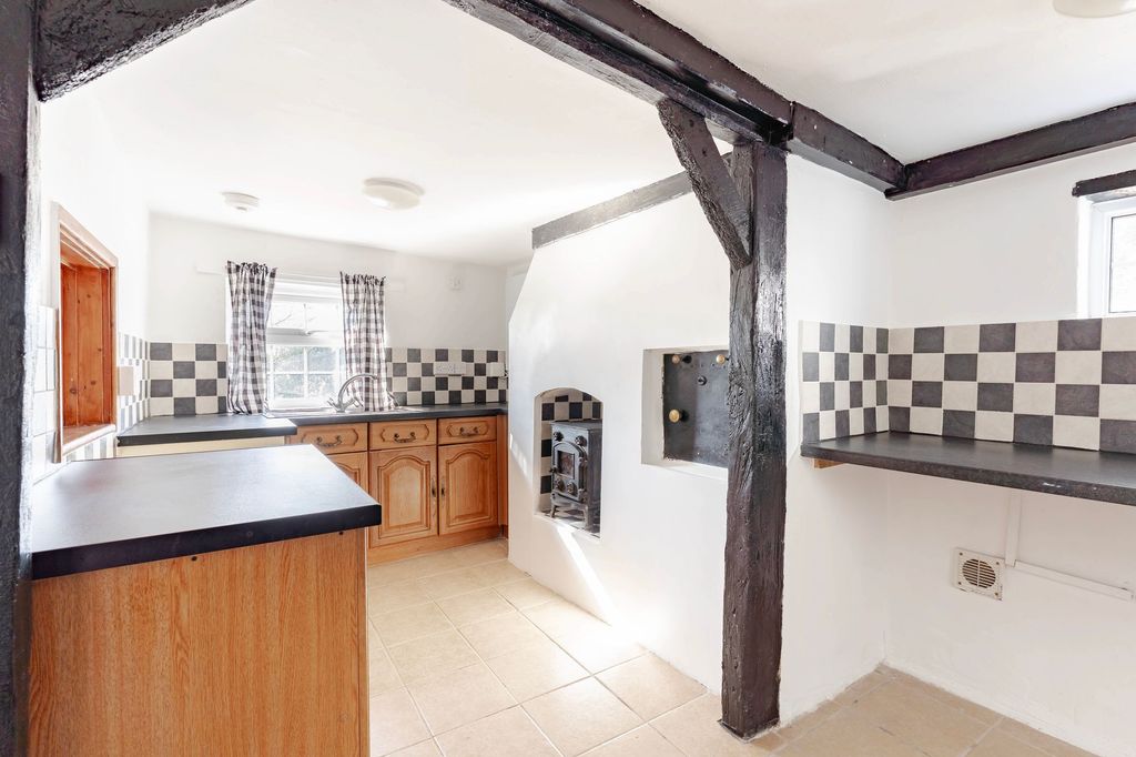 Property photo 3 of 20