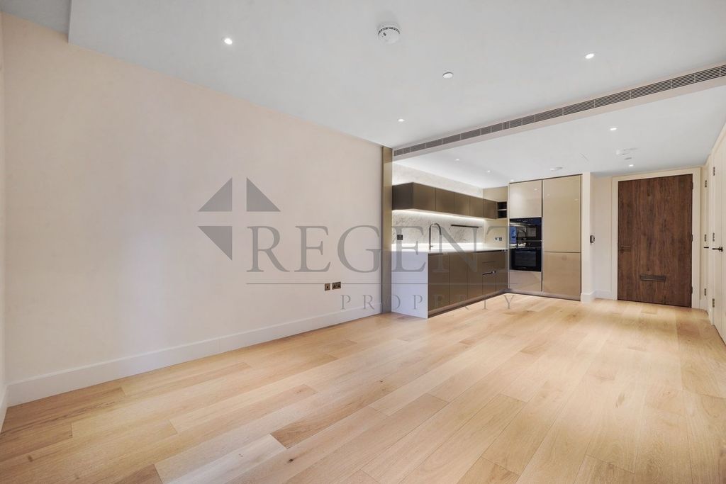 Property photo 2 of 17 Open Plan