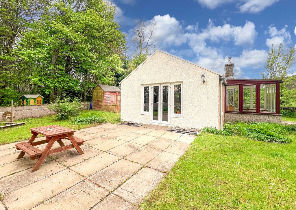Property photo 1 of 31