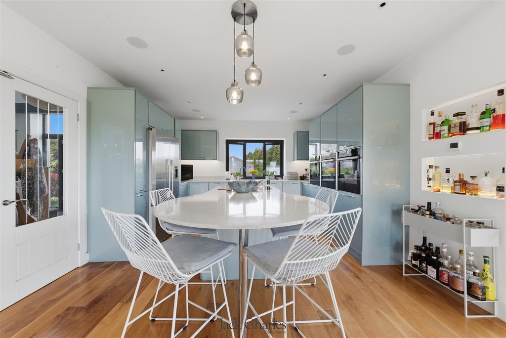 Property photo 3 of 37 Cedar House And Stilstead Cottage30.Jpg