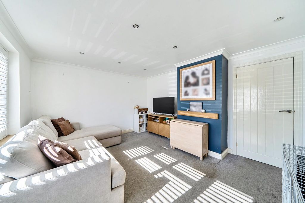 Property photo 3 of 15 1-6Aa0d675159Fb-1516919 (3)-1.Jpg
