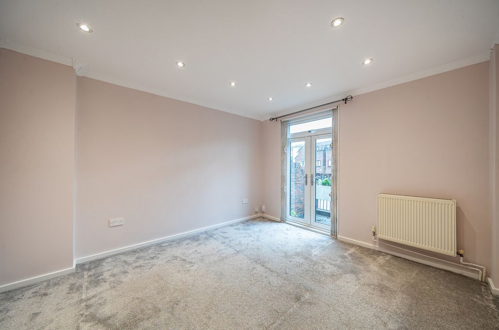 Property photo 3 of 12 1421624-5-69A0180...