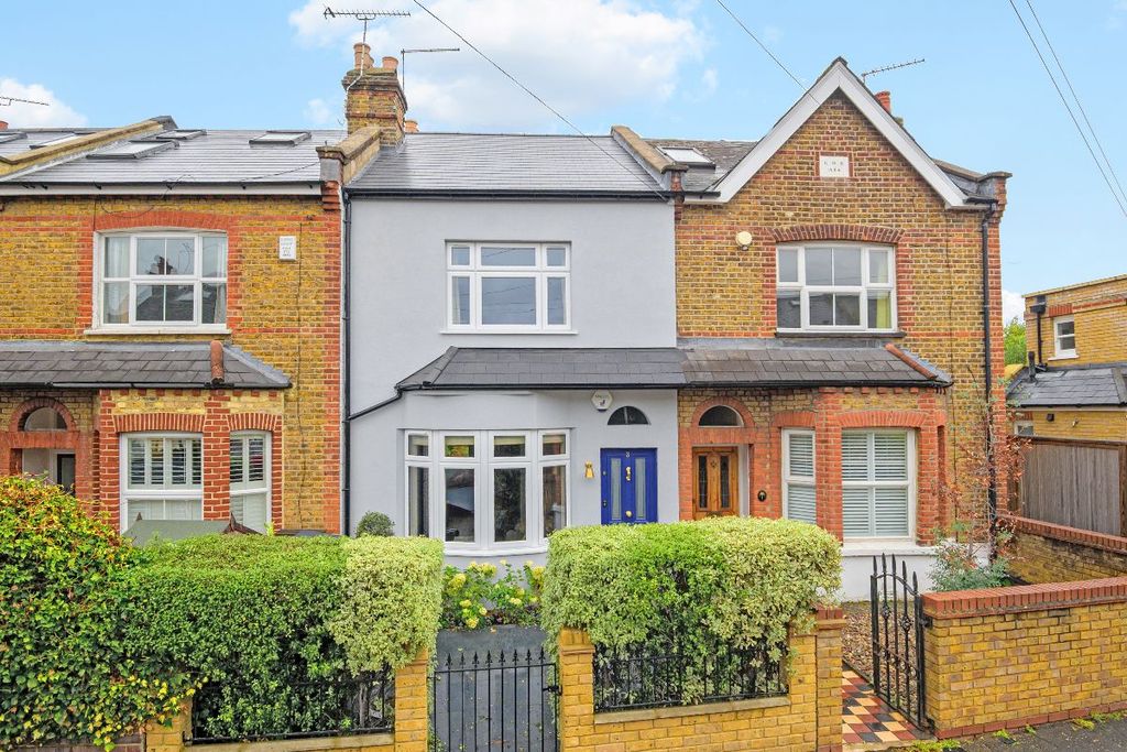 Property photo 1 of 25